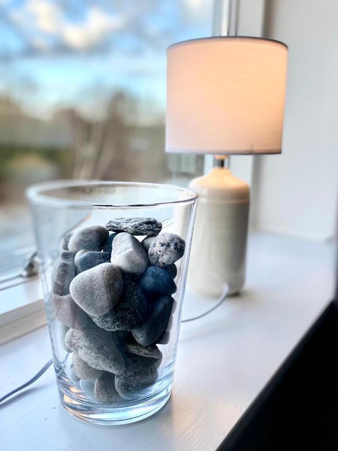 Kaptenshuset Hotell Kivik Buitenkant foto